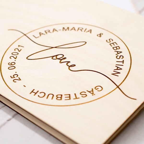 hölzernes Gästebuch